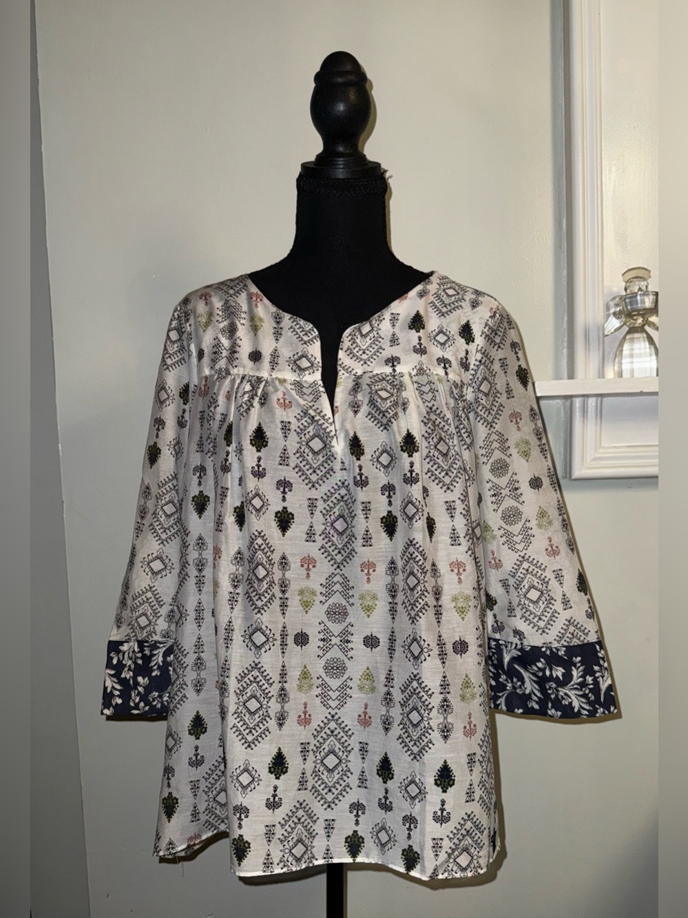 Massimo Dutti Tribal Print White Tunic with Floral Cuffs and Multicolor Motif